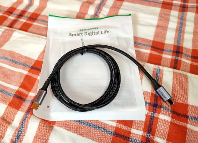 Ce câble USB-C vers USB-C a été fourni en option