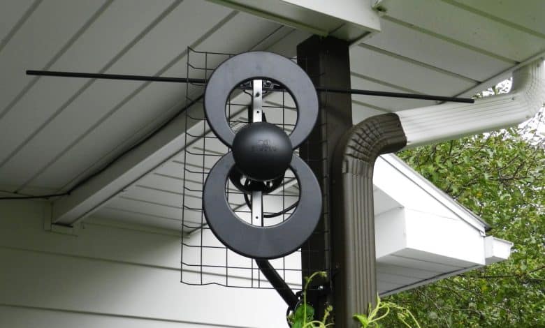 Examen de l'antenne HDTV longue portée ClearStream 2V d'Antennas Direct