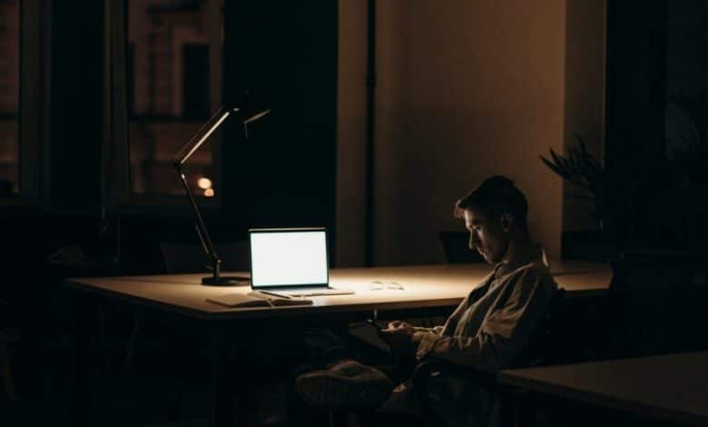 Comment activer le mode sombre de Notion sur le bureau et le mobile