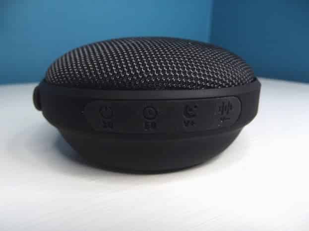 Machine de sommeil rechargeable H200 de Slaouwo montrant le panneau de commande