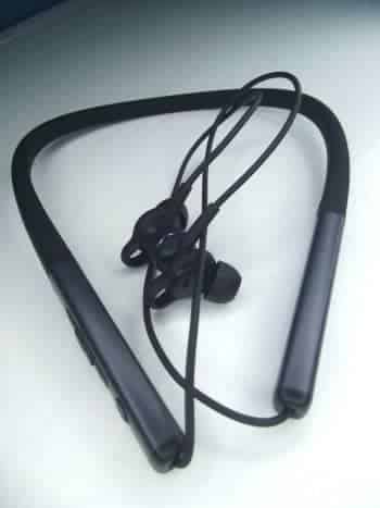   Casque Vogek à réduction de bruit active.