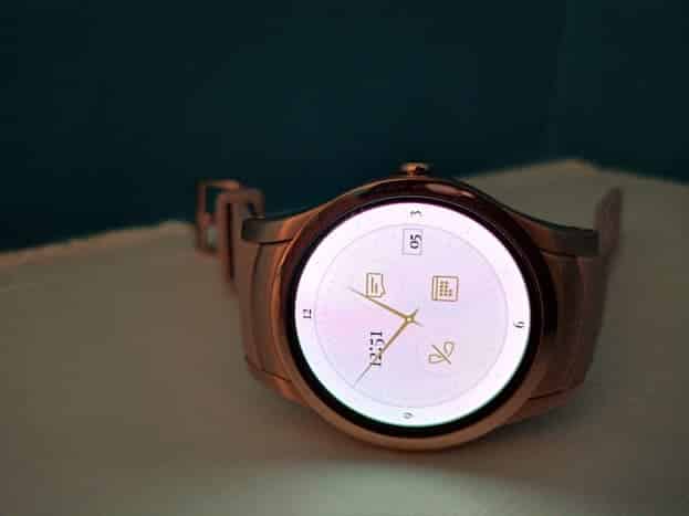 Cadran de montre d'origine ou montre connectée Wear24.