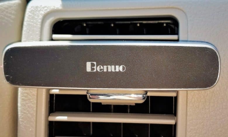 Examen du support magnétique pour téléphone de voiture Benuo