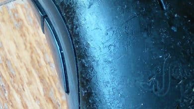 Comment nettoyer la surface en caoutchouc de la souris DeathAdder Razer