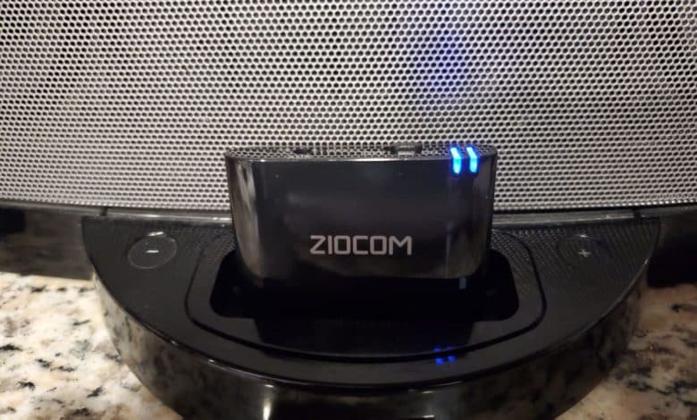 Examen de l'adaptateur Bluetooth ZIOCOM 30 broches pour le Bose SoundDock et d'autres stations d'accueil