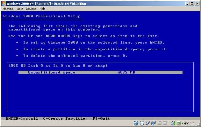 Sélection du disque dur virtuel vierge sur lequel installer Windows 2000