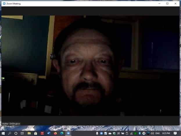 Pas de lumière sauf sur l'affichage du moniteur