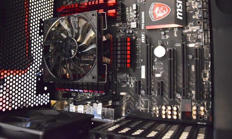 5 bonnes cartes mères de jeu AMD AM3+ et FM2+