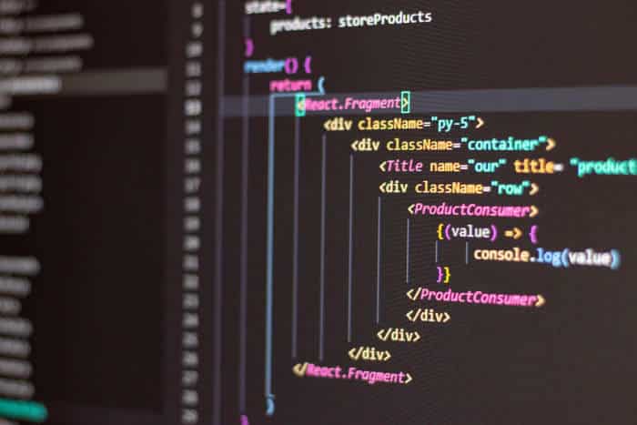 Les algorithmes de planification sont des méthodes utilisées dans les systèmes d'exploitation pour répartir les ressources entre les processus de manière planifiée.