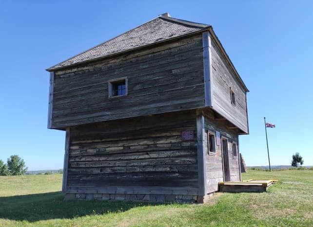 Le Block House historique à Windsor, N.-É.  Cette photo a été prise par l'appareil photo principal du téléphone